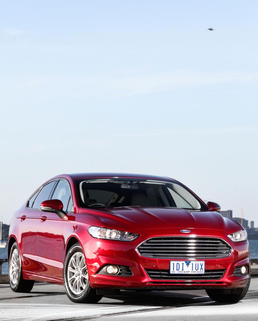  Ford Mondeo Hatchback 2015 года  (AU) (фото 3 из 15)